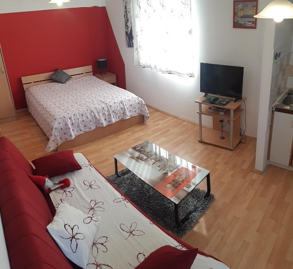 Apartments Lans Vodice Eksteriør bilde