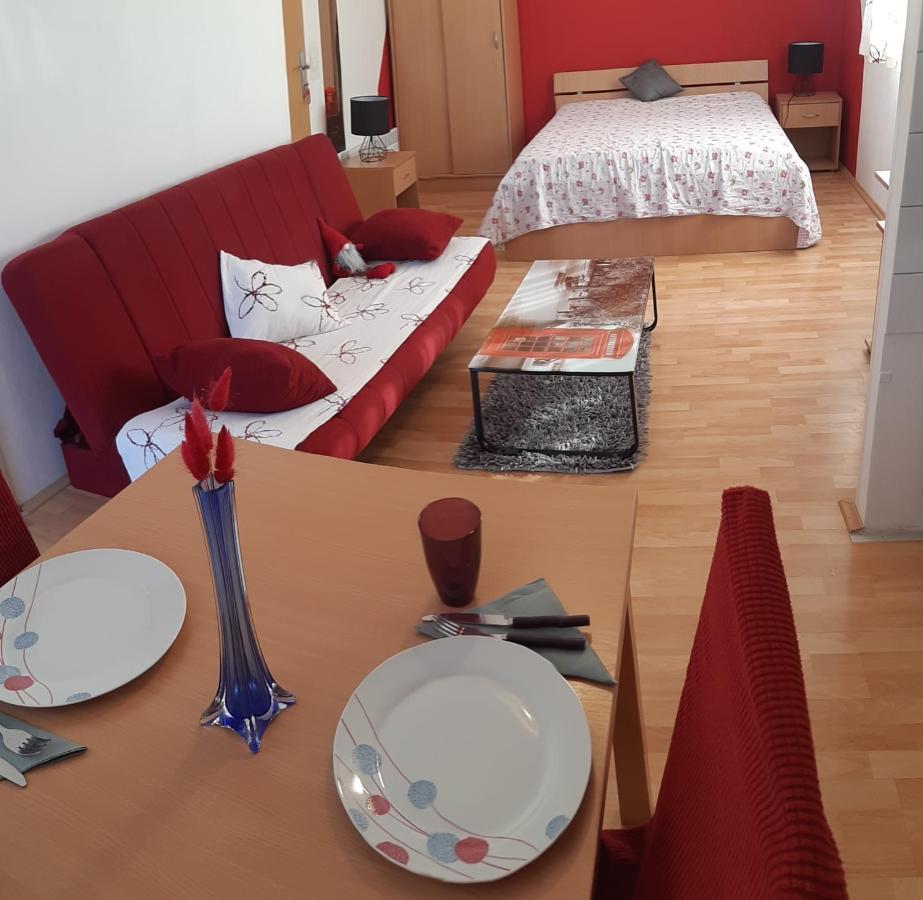 Apartments Lans Vodice Eksteriør bilde