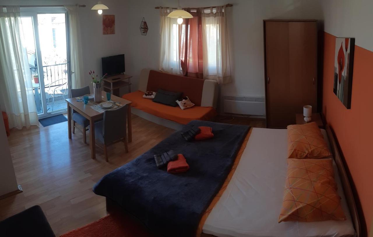 Apartments Lans Vodice Eksteriør bilde