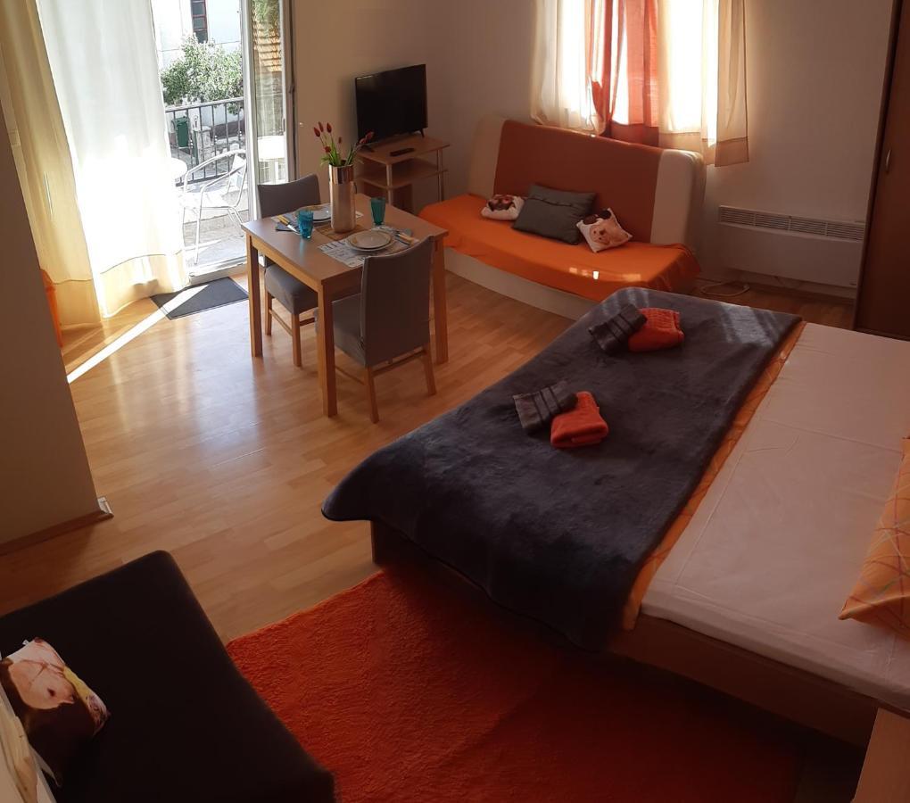 Apartments Lans Vodice Eksteriør bilde