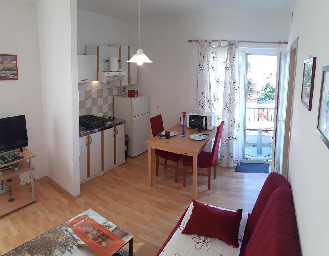 Apartments Lans Vodice Eksteriør bilde