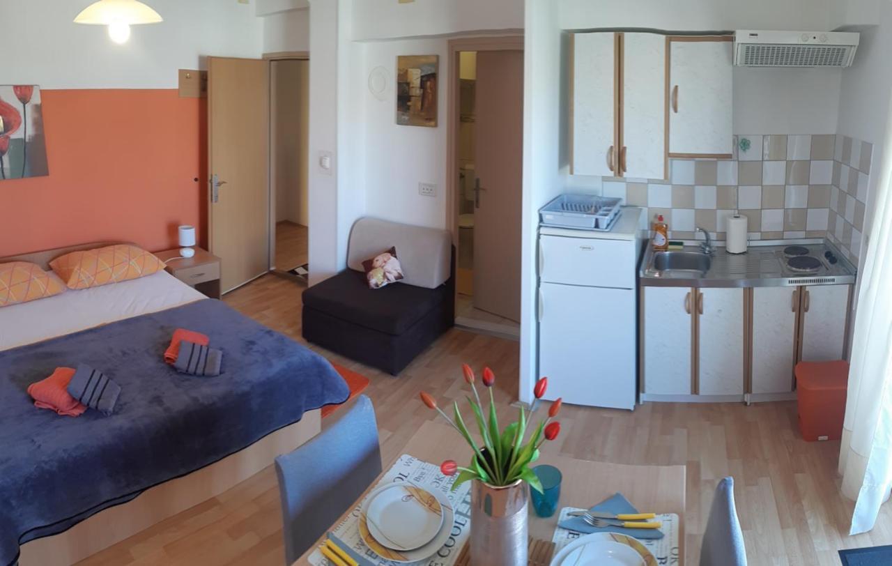 Apartments Lans Vodice Eksteriør bilde