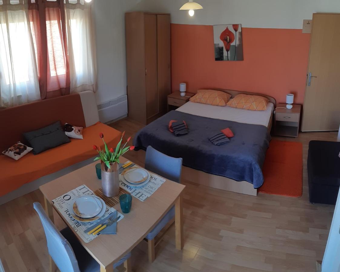 Apartments Lans Vodice Eksteriør bilde