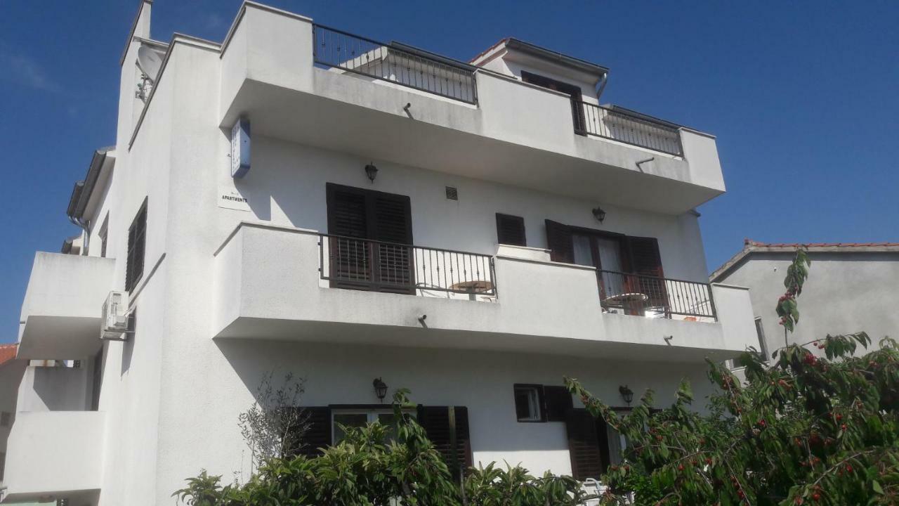 Apartments Lans Vodice Eksteriør bilde
