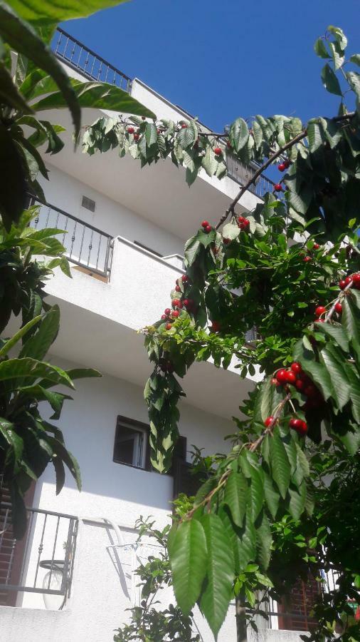 Apartments Lans Vodice Eksteriør bilde