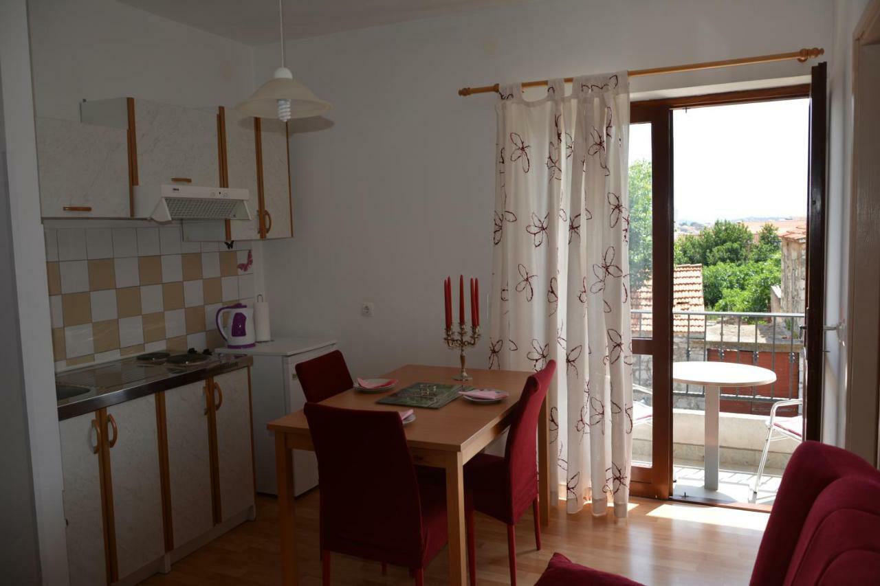 Apartments Lans Vodice Eksteriør bilde